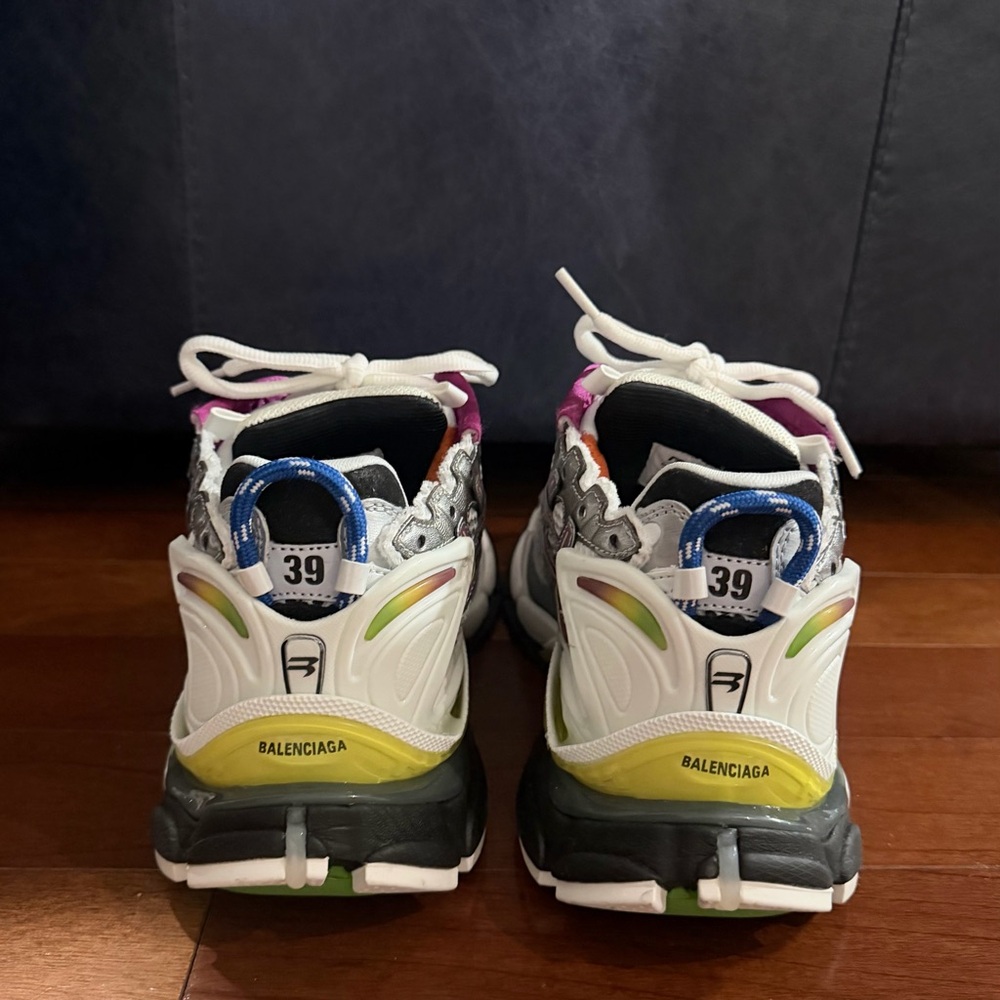 Balenciaga Runners - Picture 4 of 5